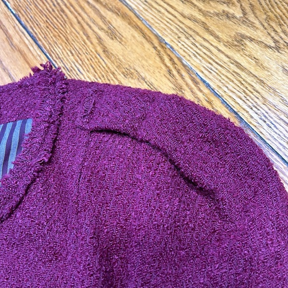 CAbi Britt Boucle Merlot zip jacket. Fully lined. Great condition. Size 6. - Picture 11 of 11